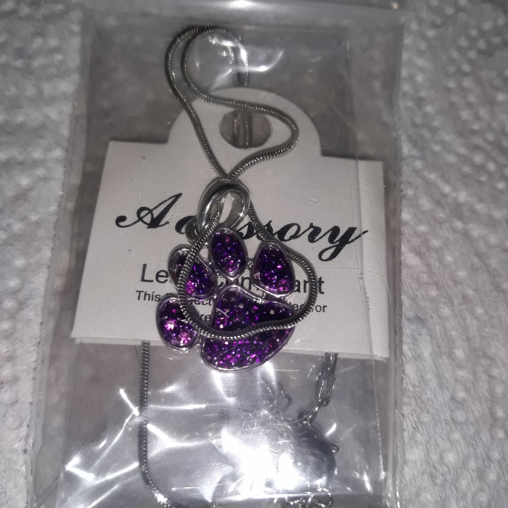 NEW Silver Dog Paw Charm Necklace Silver Plated over Stainless 18-22”chain NWT - Picture 7 of 8